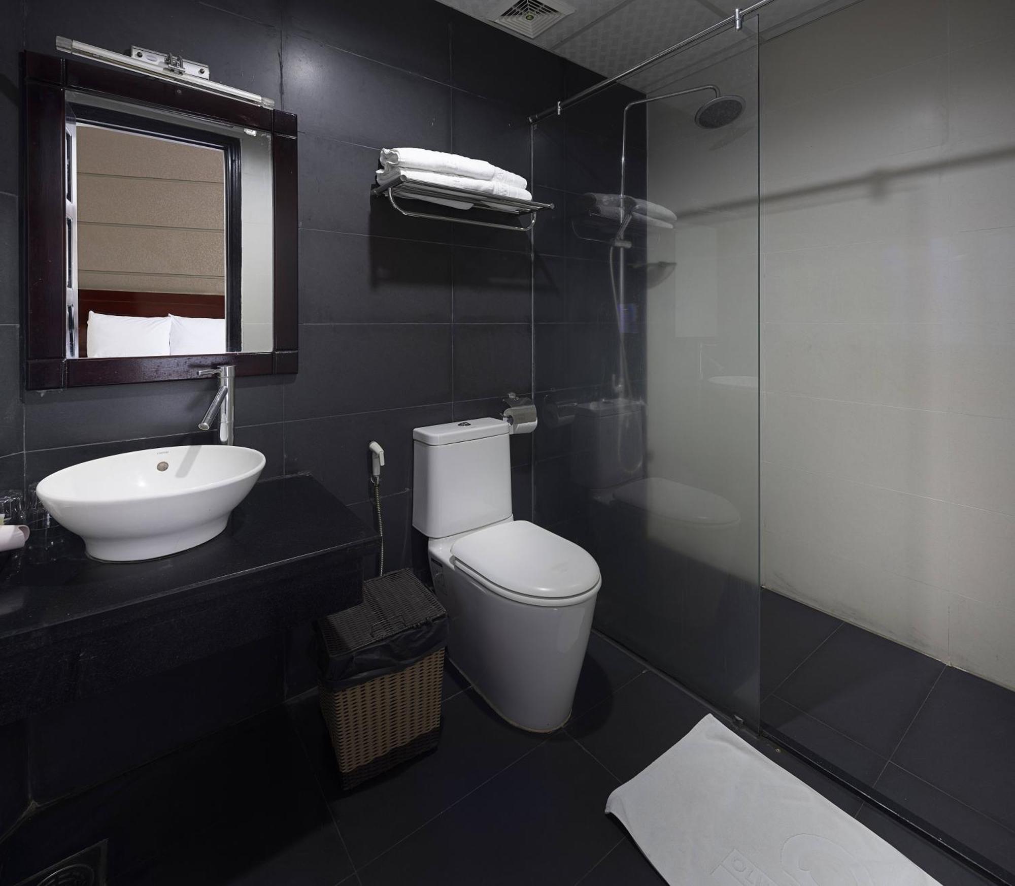 Wintersea Hotel На Транг Екстериор снимка