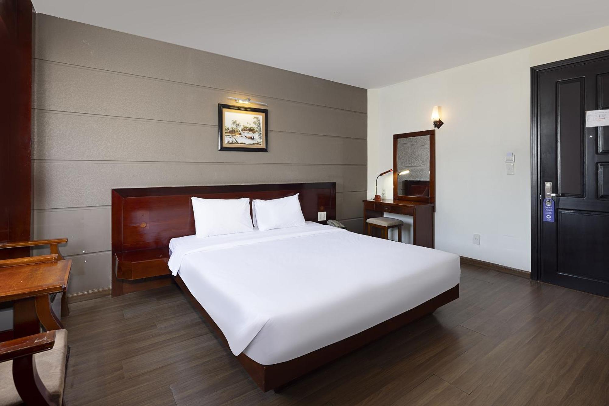 Wintersea Hotel На Транг Екстериор снимка