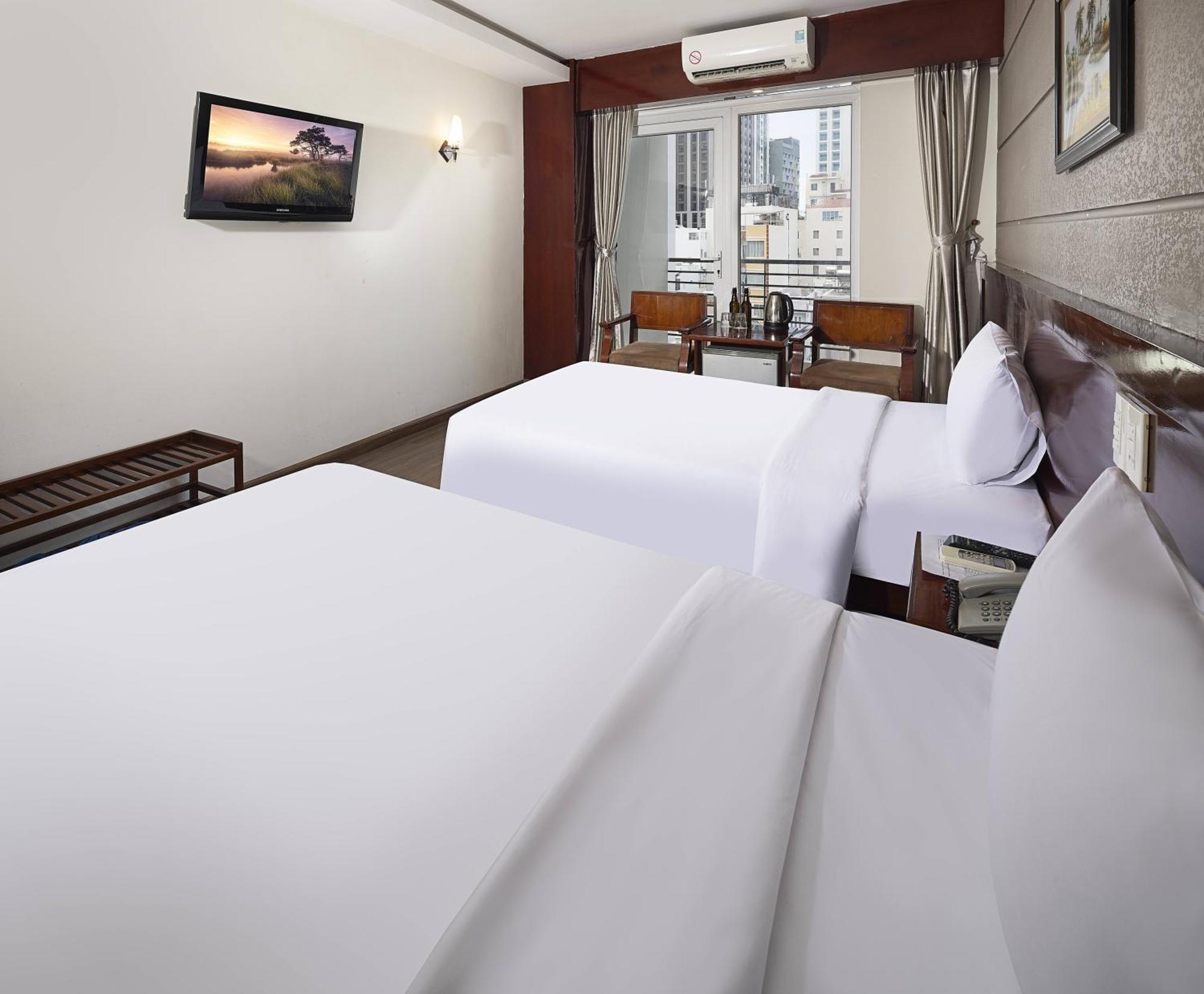 Wintersea Hotel На Транг Екстериор снимка