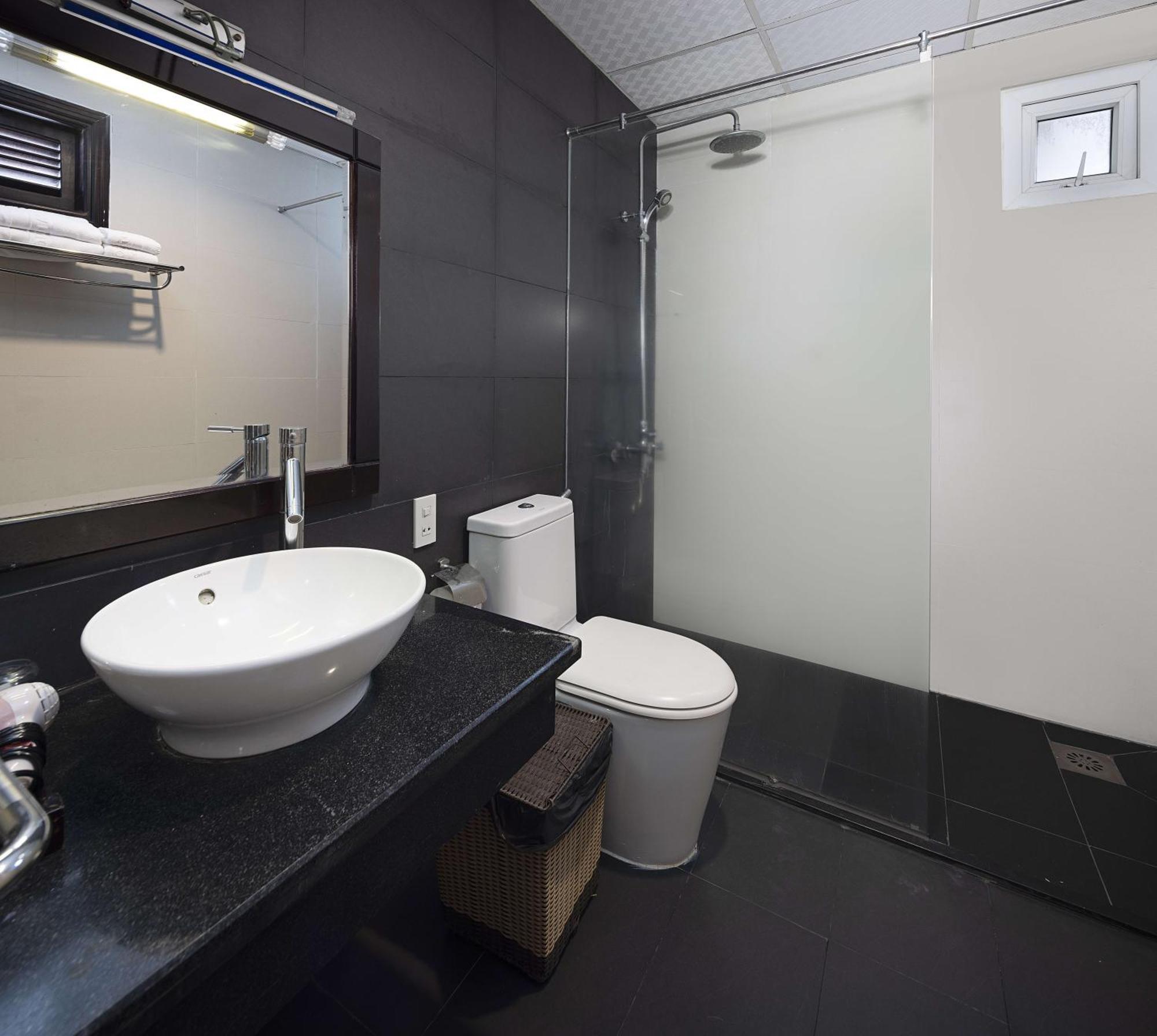 Wintersea Hotel На Транг Екстериор снимка