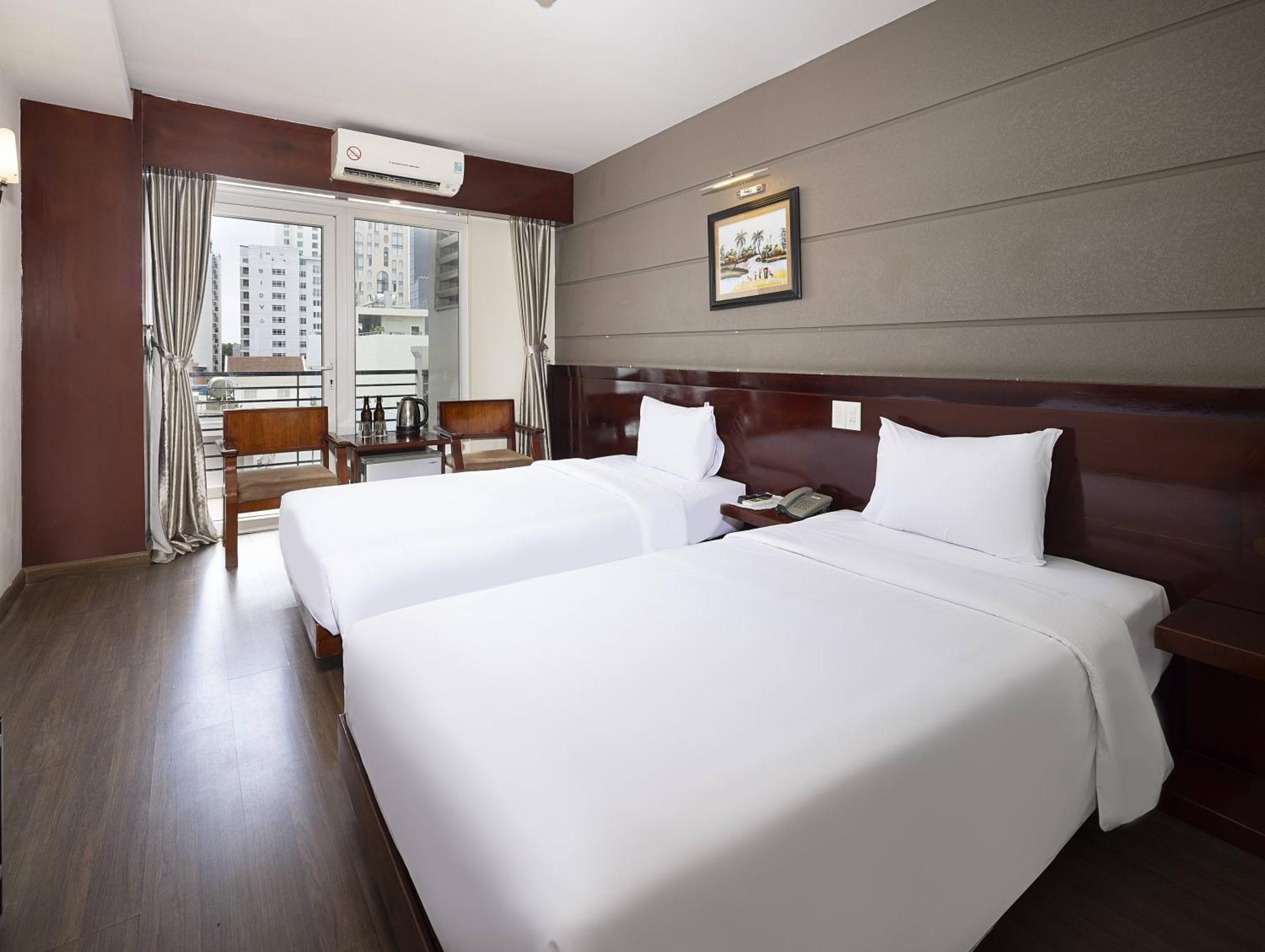 Wintersea Hotel На Транг Екстериор снимка