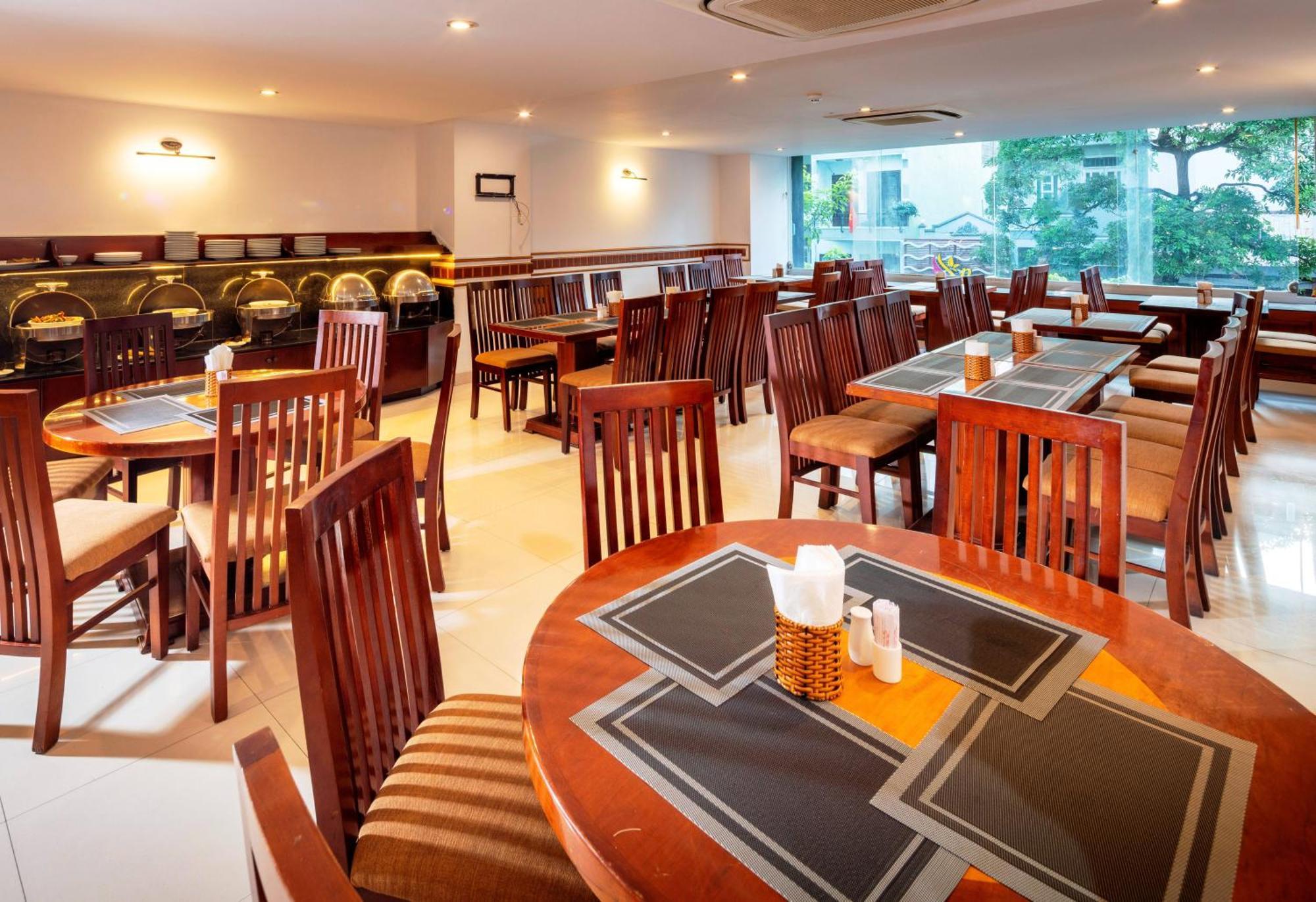 Wintersea Hotel На Транг Екстериор снимка