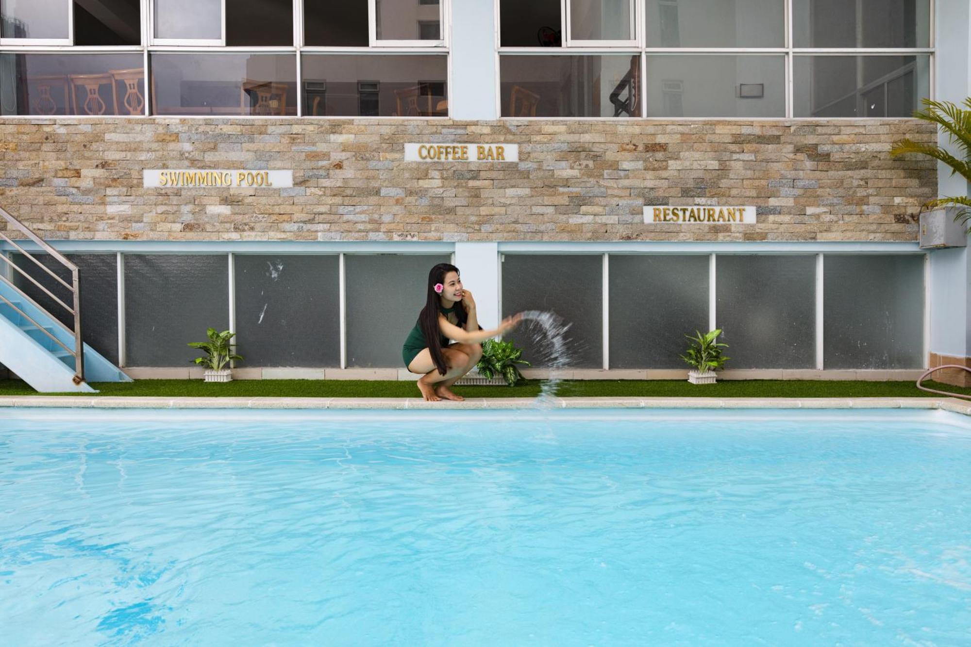 Wintersea Hotel На Транг Екстериор снимка